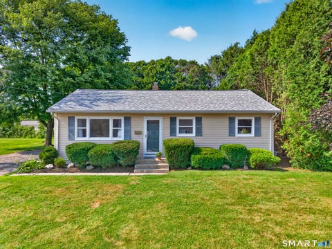 Homes For Sale - 15 County Fair Road<br/> Norwich, CT 06360