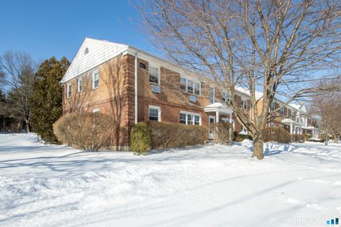 Tiny photo for 109 Katona Drive #18, Fairfield, CT 06824 (MLS # 24149887)
