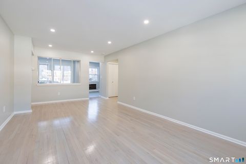 Tiny photo for 109 Katona Drive #18, Fairfield, CT 06824 (MLS # 24149887)