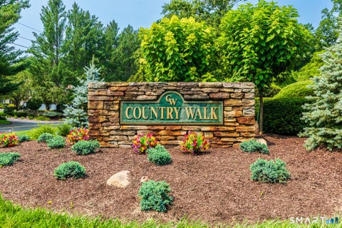 Condo For Sale - 43 Country Walk #43<br/> Fairfield County, Shelton, CT 06484