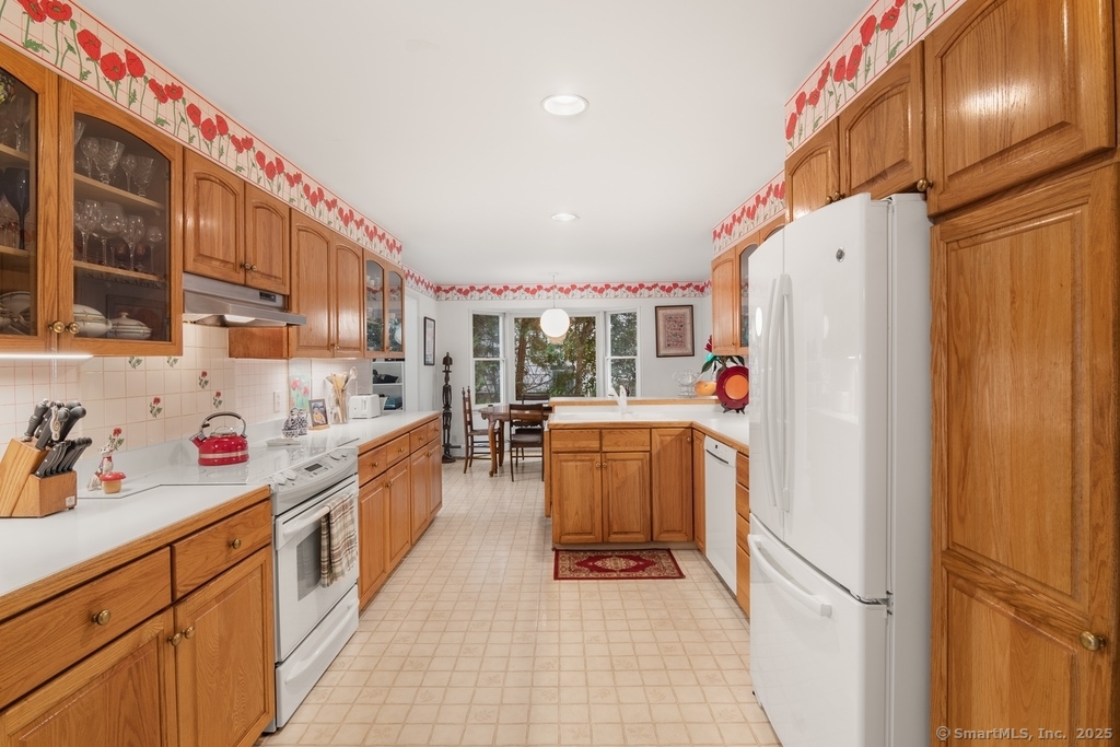 166 Dannell Drive, Stamford, Connecticut image 18