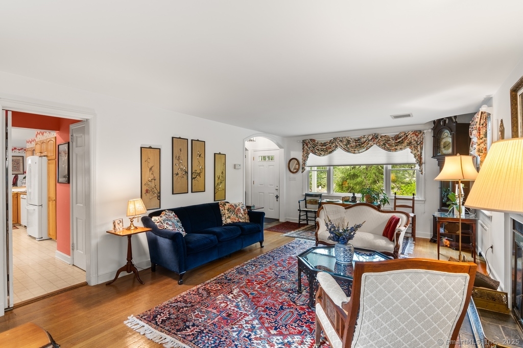 166 Dannell Drive, Stamford, Connecticut image 9