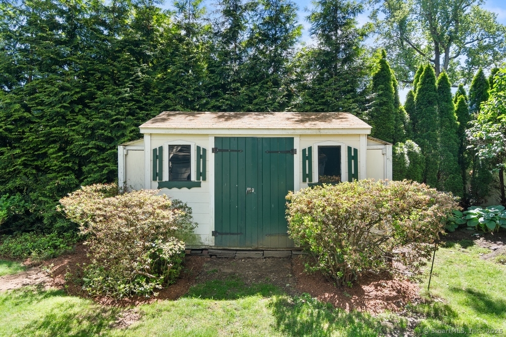 166 Dannell Drive, Stamford, Connecticut image 38