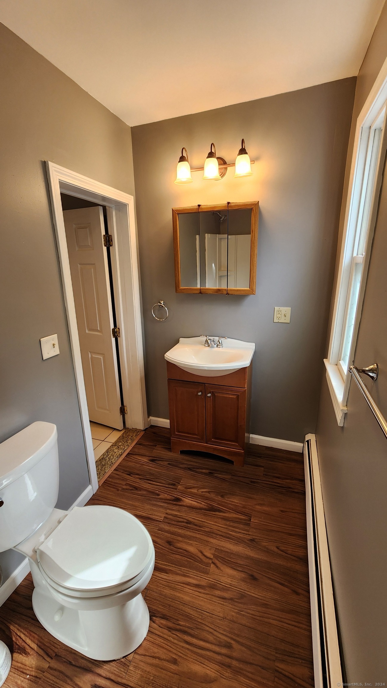 New Britain, Connecticut 06051, United States, 2 Bedrooms Bedrooms, ,2 BathroomsBathrooms,Residential,Pending,134327