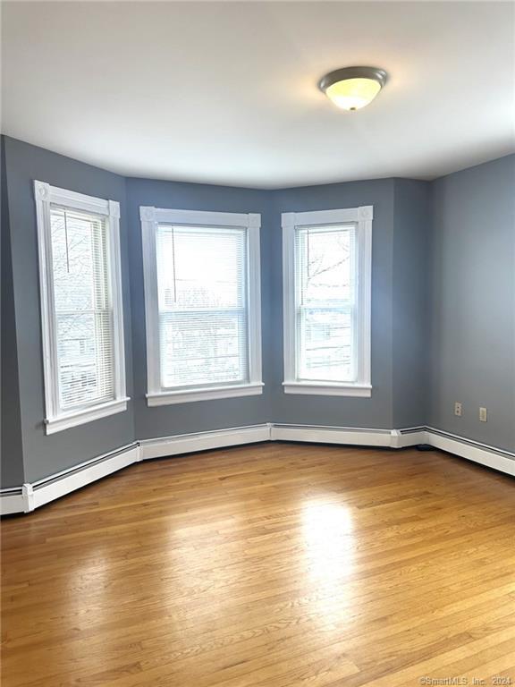 New Britain, Connecticut 06051, United States, 2 Bedrooms Bedrooms, ,2 BathroomsBathrooms,Residential,Pending,134327