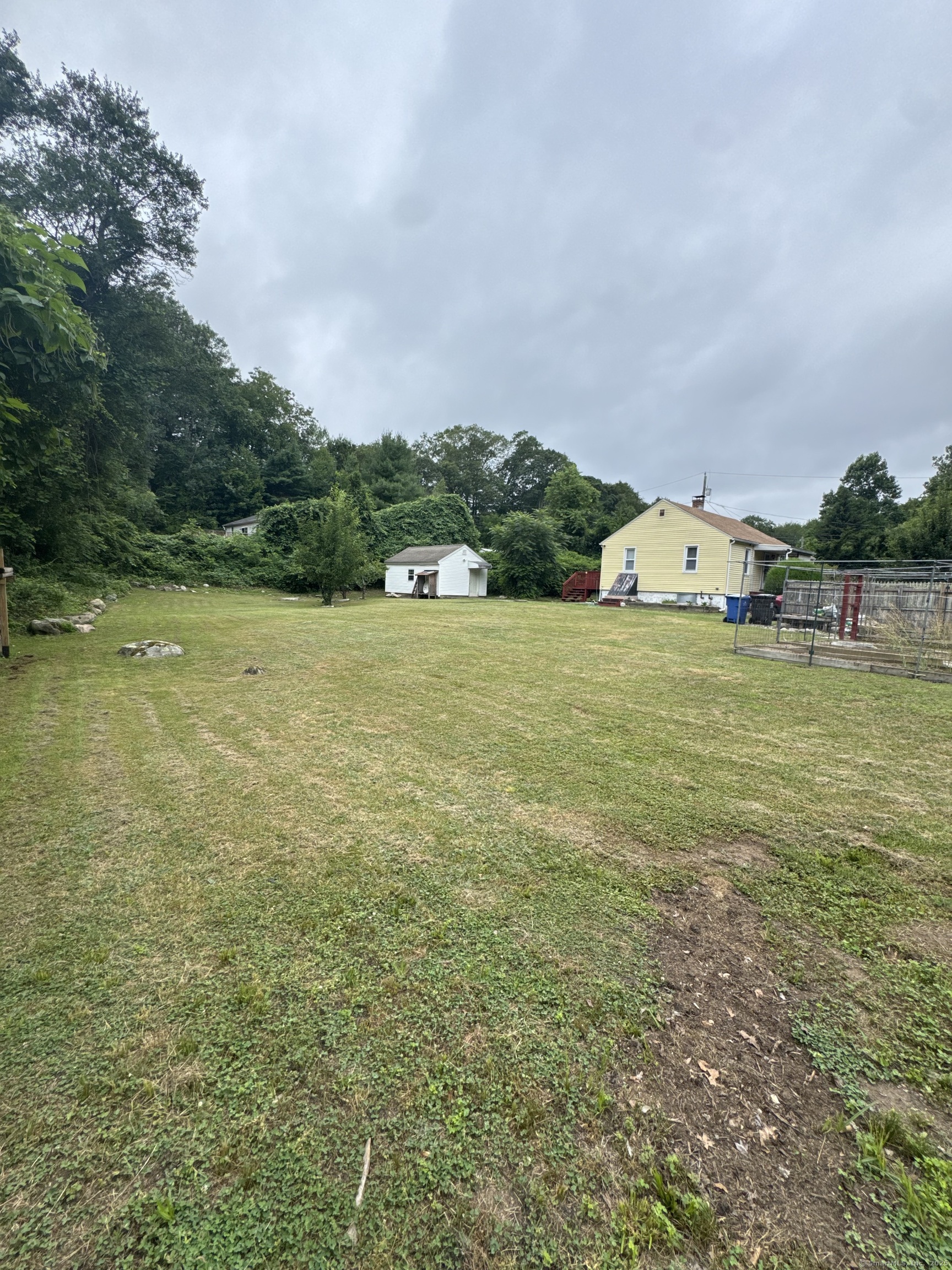 37 New London Turnpike