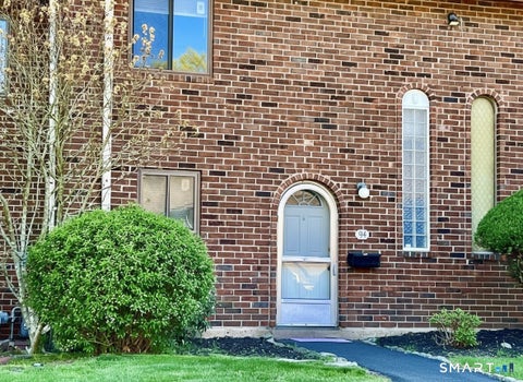 Condo For Sale - 94 Wakefield Circle #94<br/> East Hartford, CT 06118