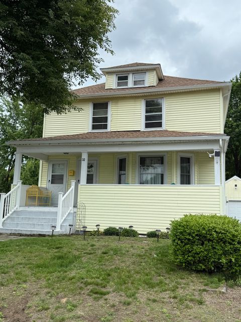 32 Columbus Street East Hartford CT 06108