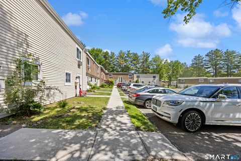 Tiny photo for 7 Sutton Place #7, Bloomfield, CT 06002 (MLS # 24179376)