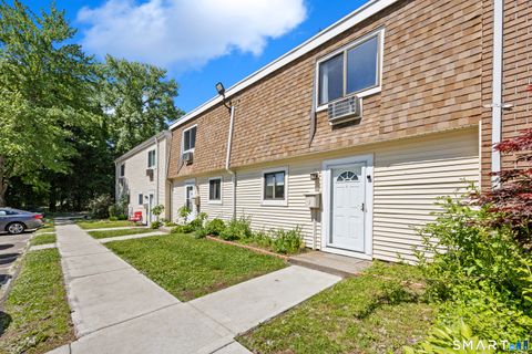 Tiny photo for 7 Sutton Place #7, Bloomfield, CT 06002 (MLS # 24179376)