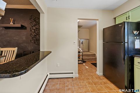 Tiny photo for 7 Sutton Place #7, Bloomfield, CT 06002 (MLS # 24179376)