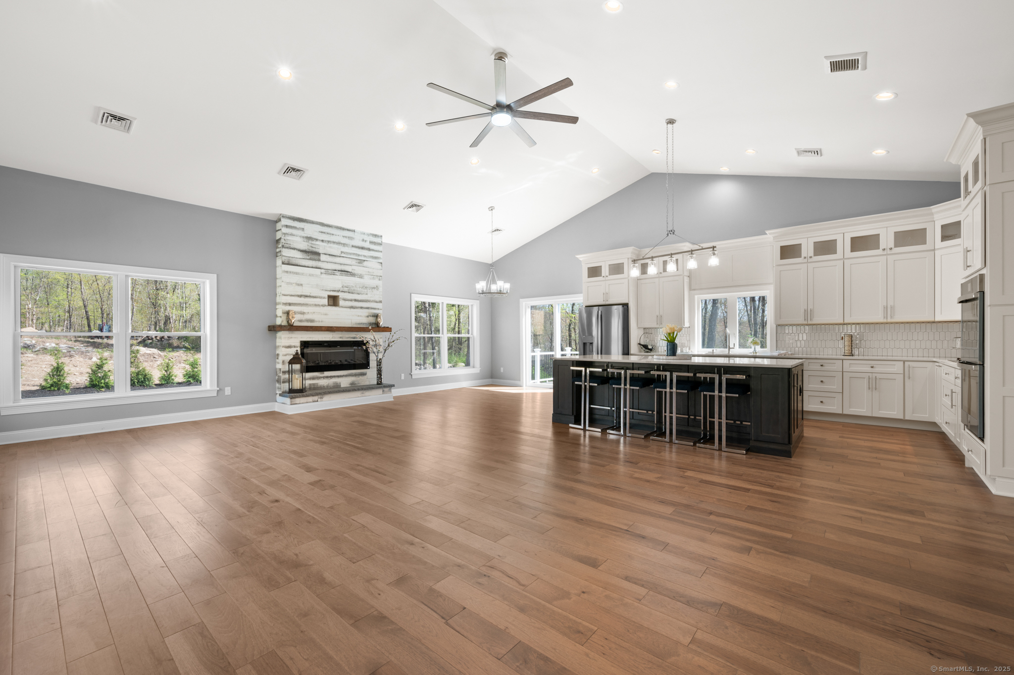 383 Leonard Road, Middlebury, Connecticut image 14