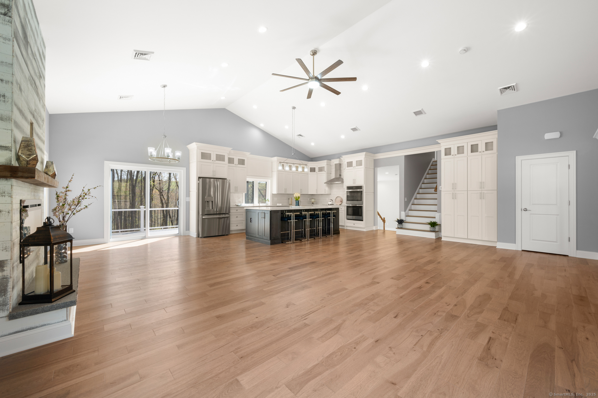 383 Leonard Road, Middlebury, Connecticut image 13