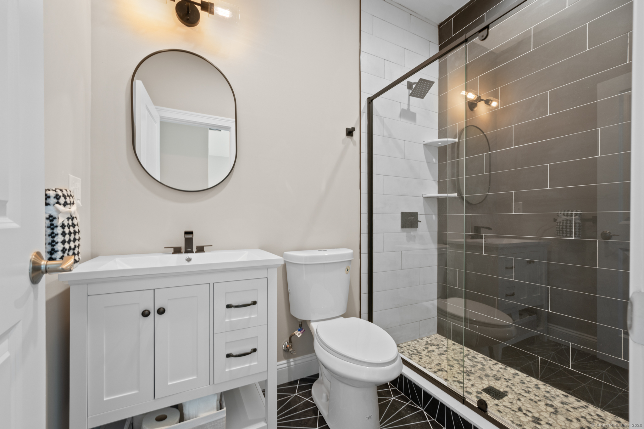 383 Leonard Road, Middlebury, Connecticut image 34