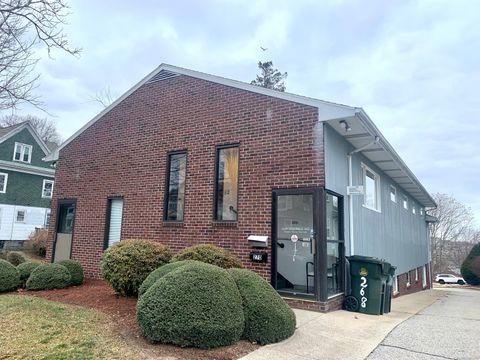 270 Montauk Avenue 270 New London CT 06320