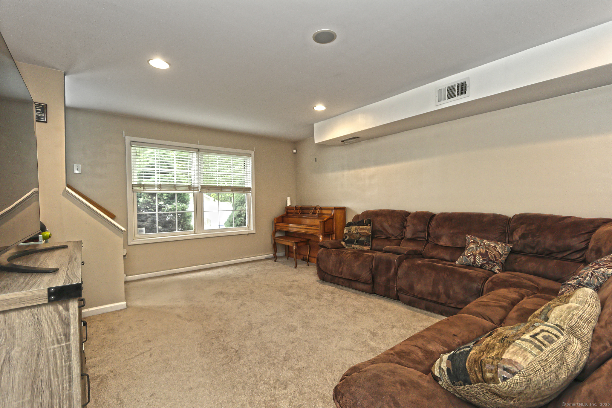 354 Lynne Place, Bridgeport, Connecticut image 25