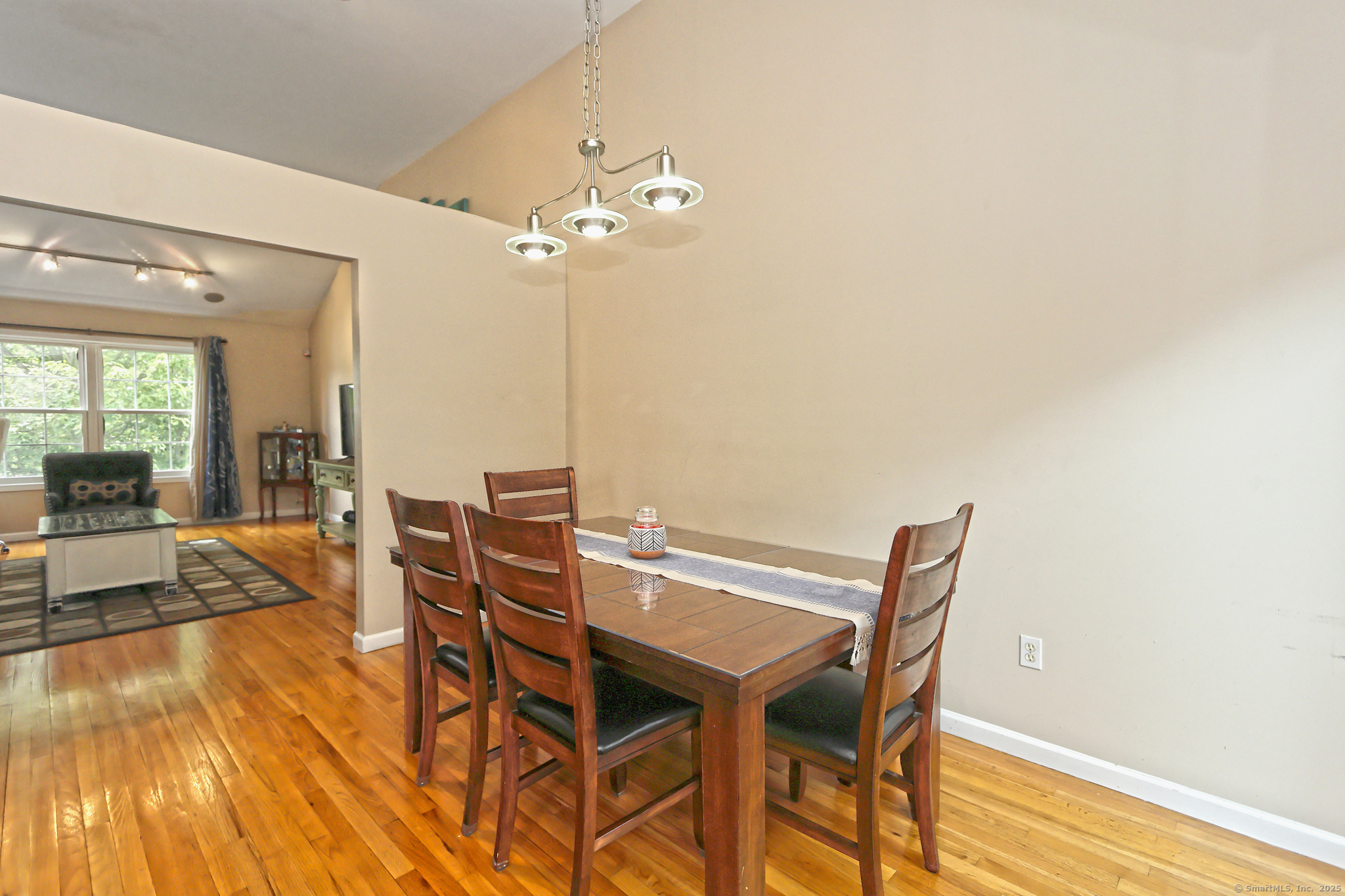 354 Lynne Place, Bridgeport, Connecticut image 11