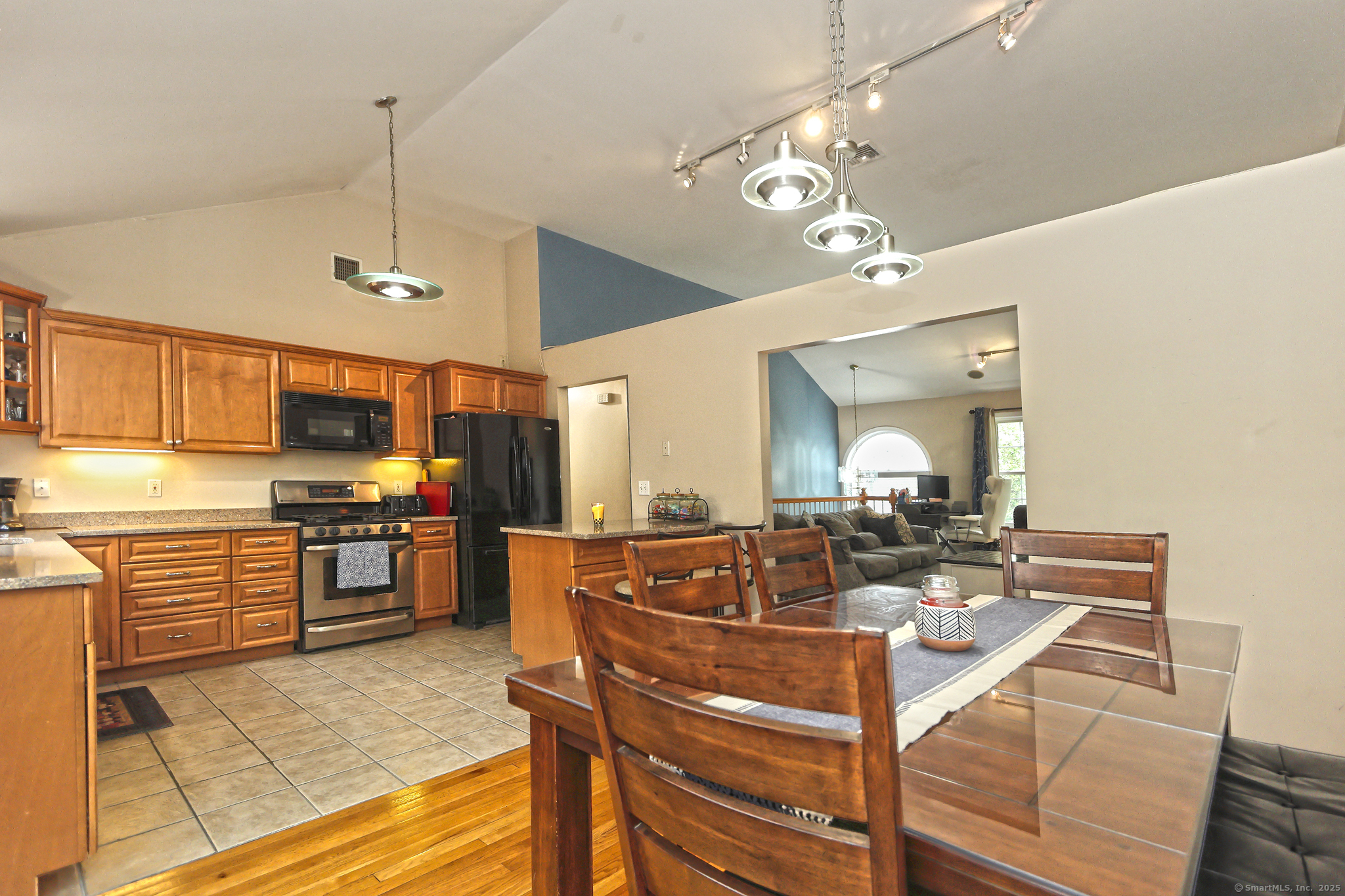 354 Lynne Place, Bridgeport, Connecticut image 12