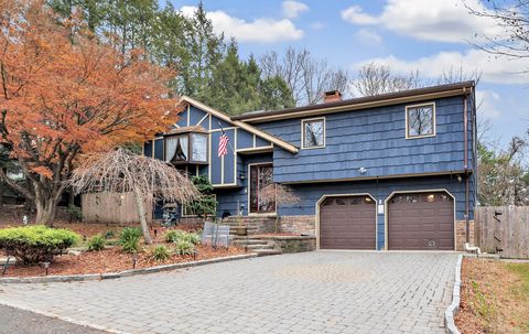 8 Snug Harbor Drive Danbury CT 06811