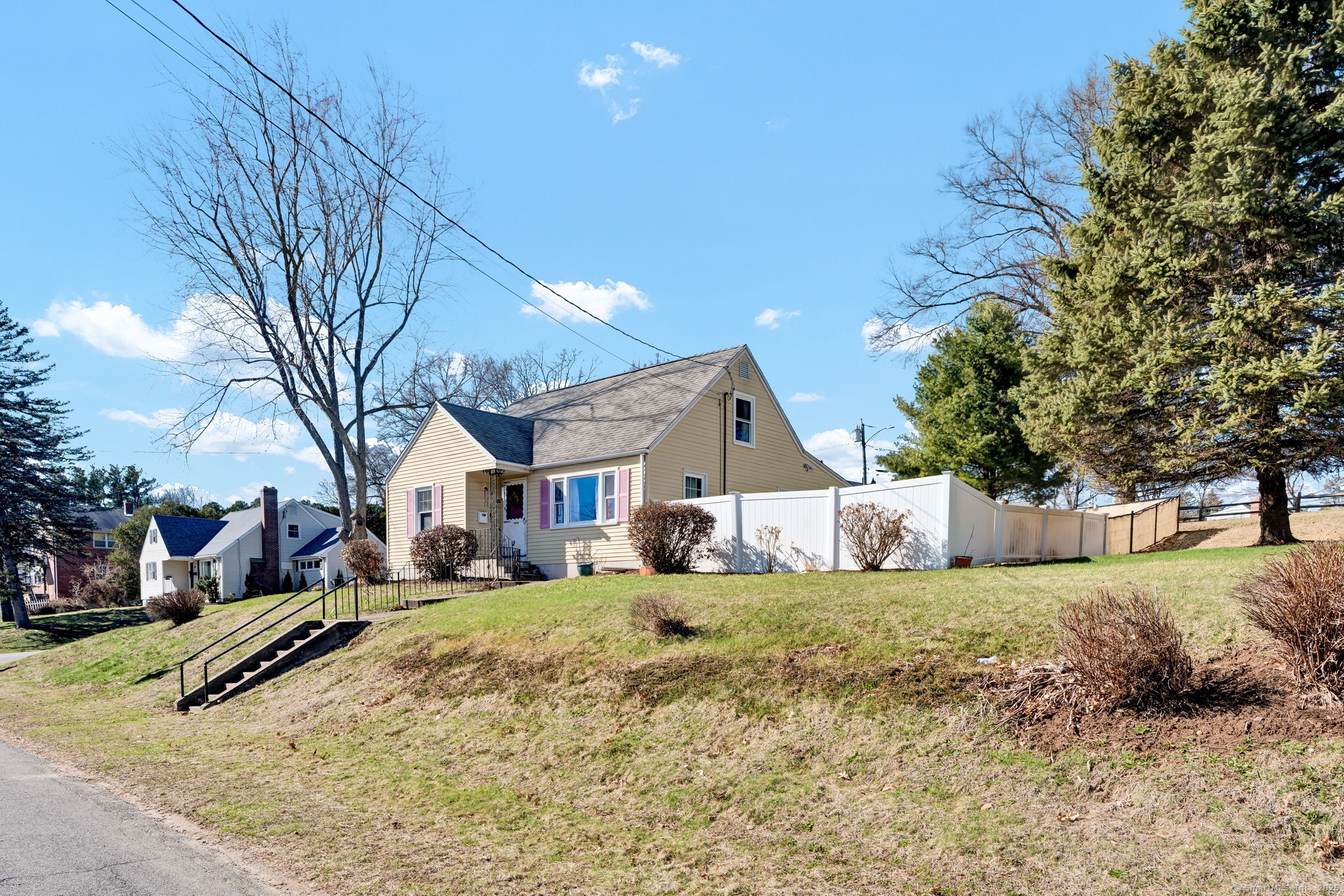 103 Pinehurst Avenue, New Britain, Connecticut image 4