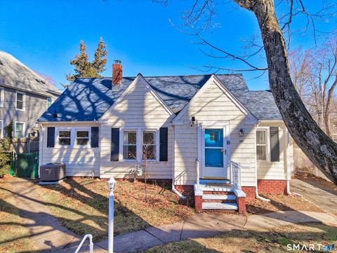 Homes For Sale - 196 Waite Street<br/> Hamden, CT 06517
