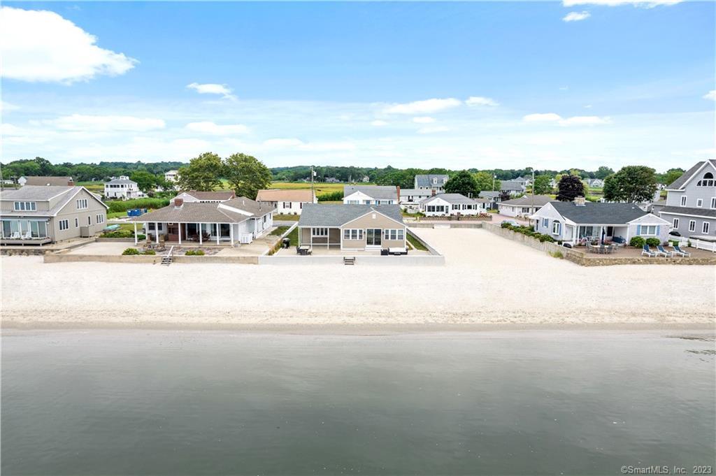 8 Belaire Manor