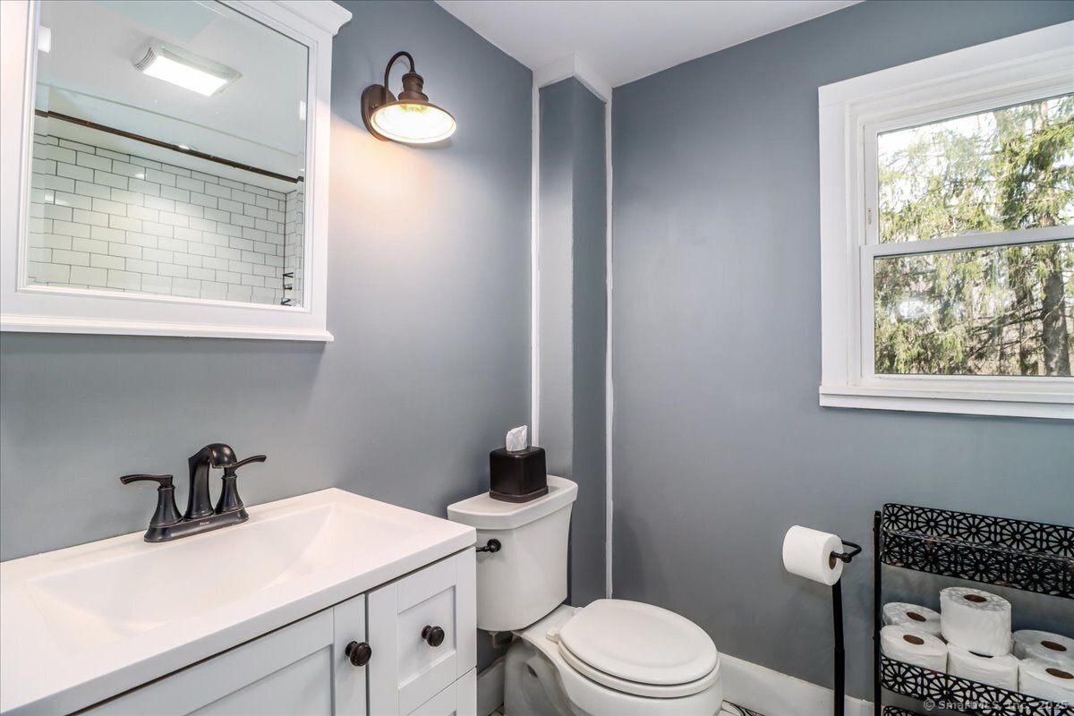123 Chestnut Land Road, New Milford, Connecticut image 18