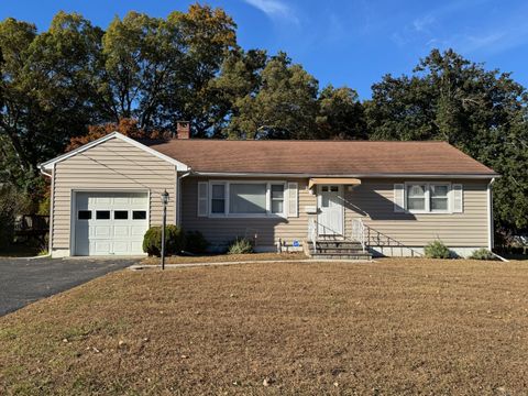 Photo of 7 Tilden Road, Danbury, CT 06810 (MLS # 24134601)