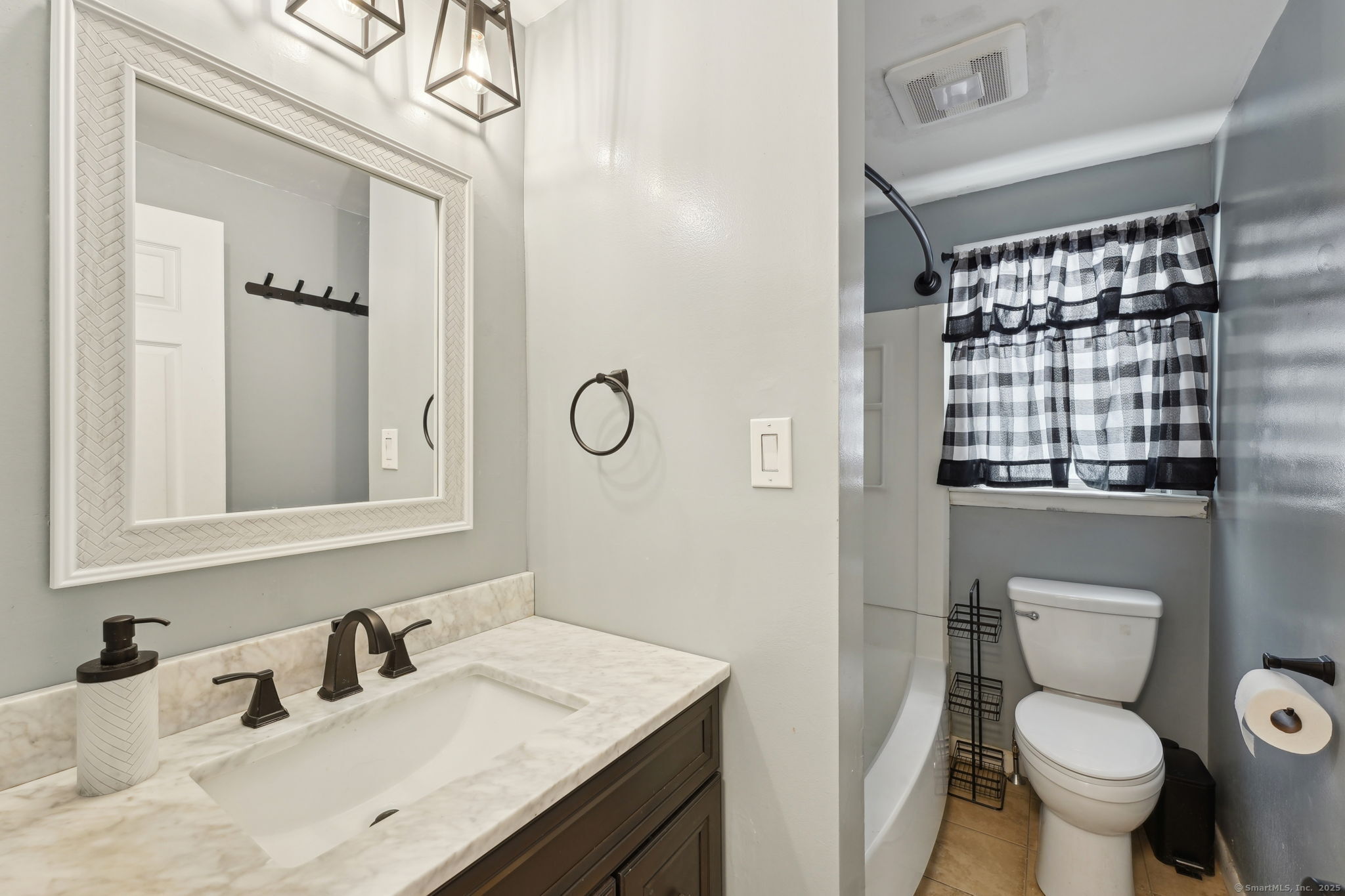 66 Connecticut Boulevard, Montville, Connecticut image 25