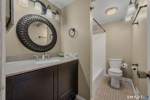 Tiny photo for 280 Gardner Avenue #D3, New London, CT 06320 (MLS # 24169677)