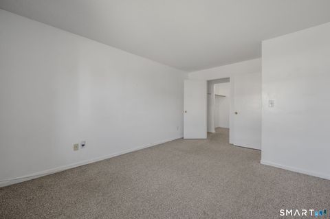 Tiny photo for 280 Gardner Avenue #D3, New London, CT 06320 (MLS # 24169677)