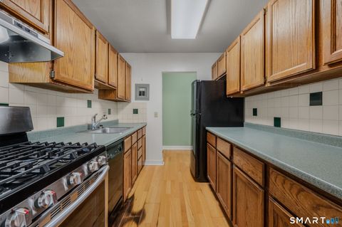 Tiny photo for 280 Gardner Avenue #D3, New London, CT 06320 (MLS # 24169677)