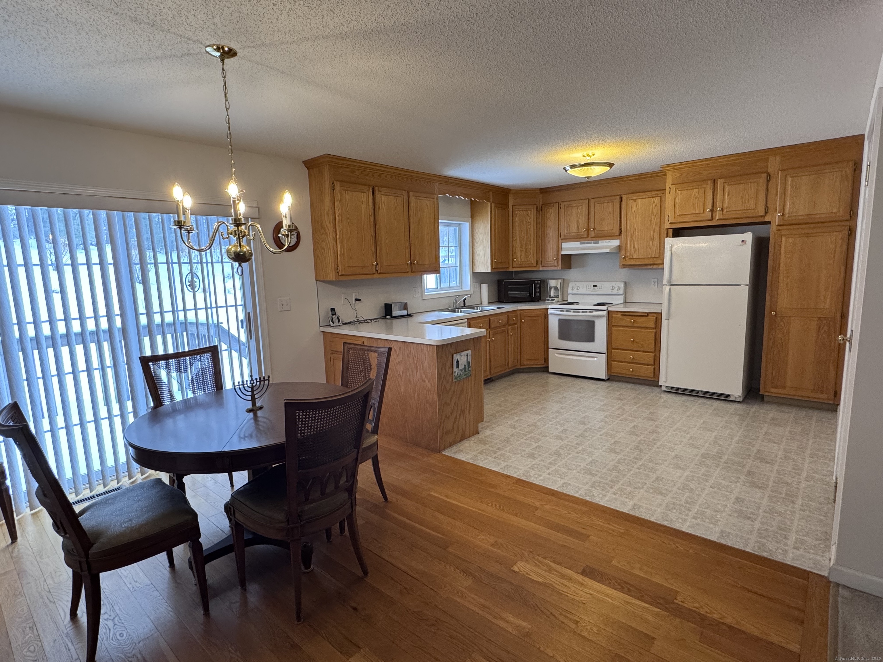 3 Glenbrook Drive #3, Windsor Locks, Connecticut image 5