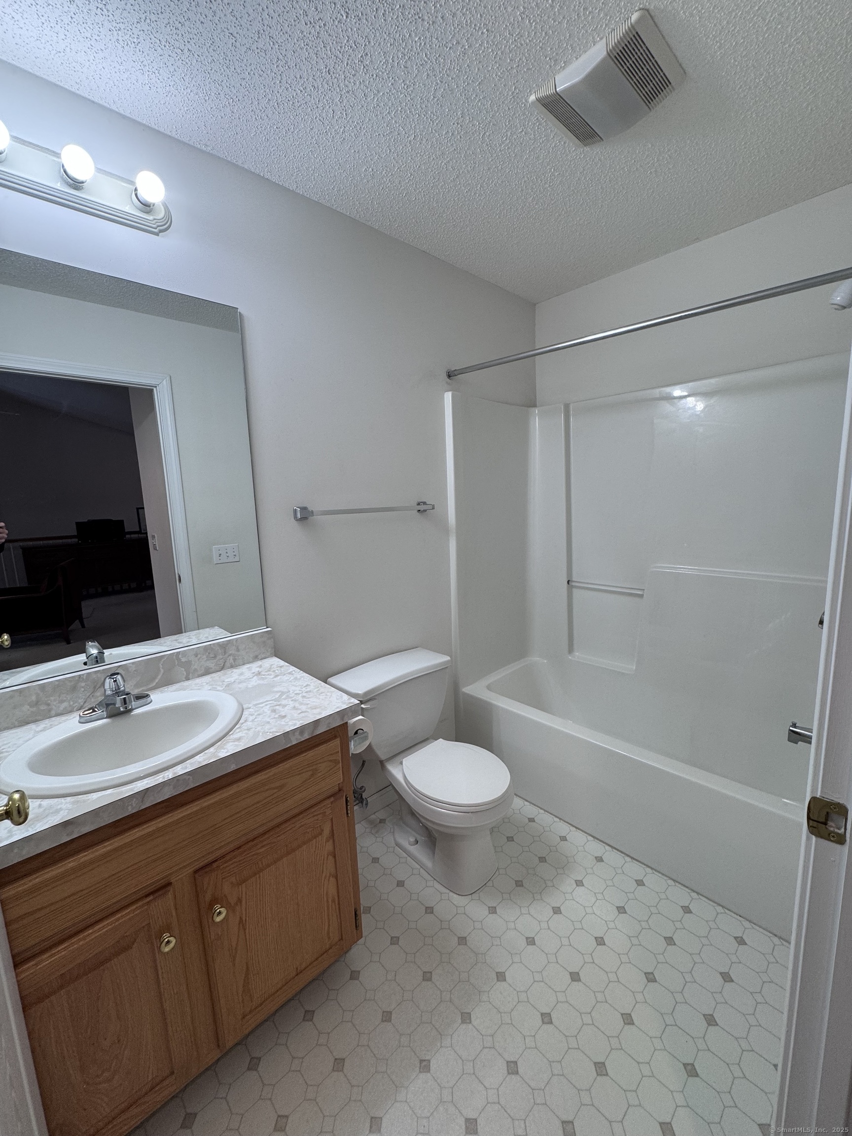 3 Glenbrook Drive #3, Windsor Locks, Connecticut image 14