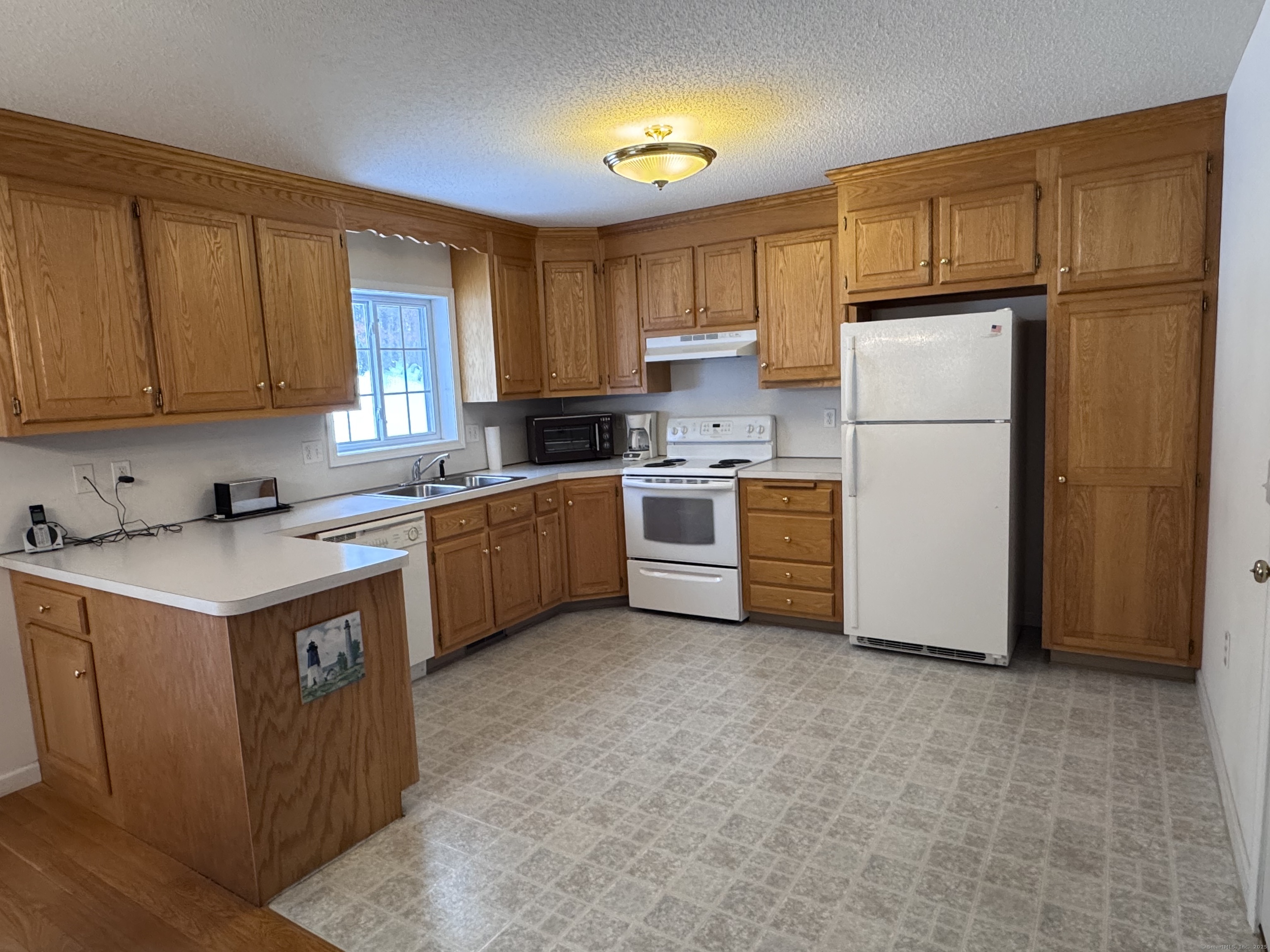 3 Glenbrook Drive #3, Windsor Locks, Connecticut image 6