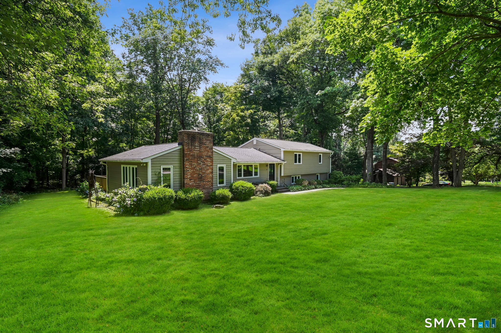 19 Crestwood Road