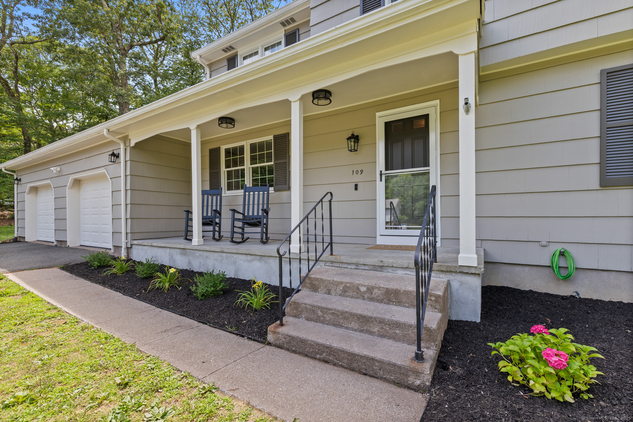 109 Robin Circle