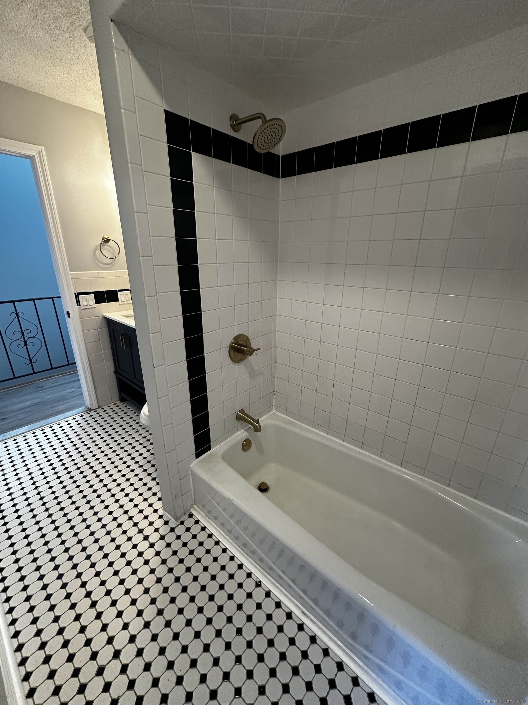 375 Coe Avenue #APT 23, East Haven, Connecticut image 14