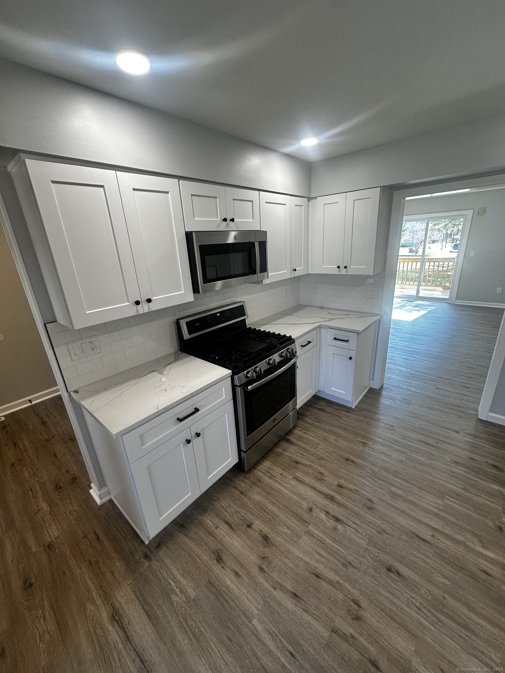 375 Coe Avenue #APT 23, East Haven, Connecticut image 2
