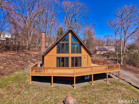 Photo of 14 Williams Court, Wolcott, CT 06716 (MLS # 24162429)