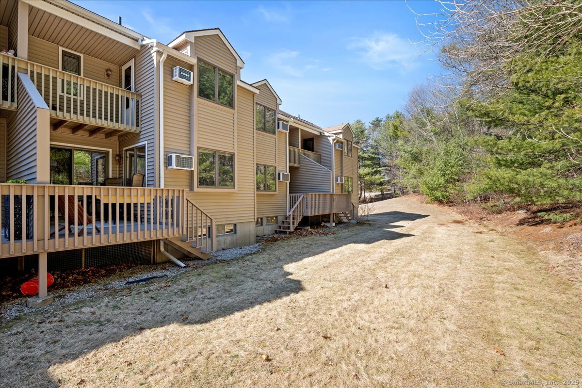 3 Westside Drive #APT 15, Thompson, Connecticut image 32
