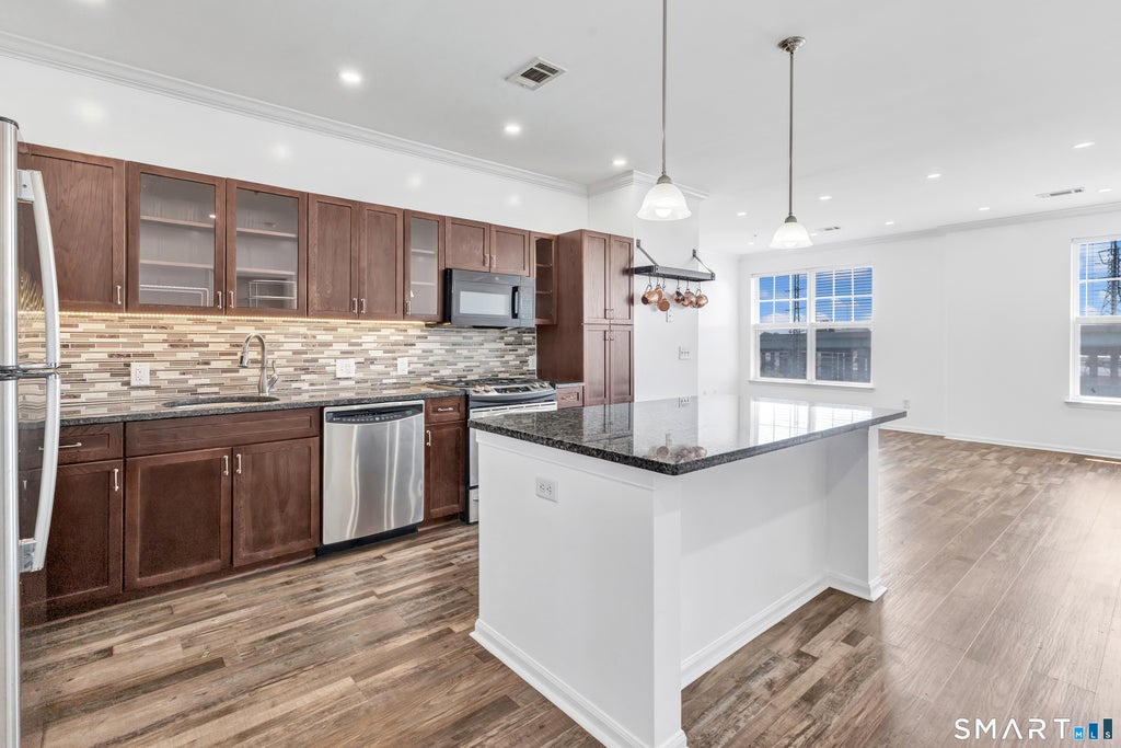 Photo of 850 E Main Street #403, Stamford, CT 06902 (MLS # 24213358)