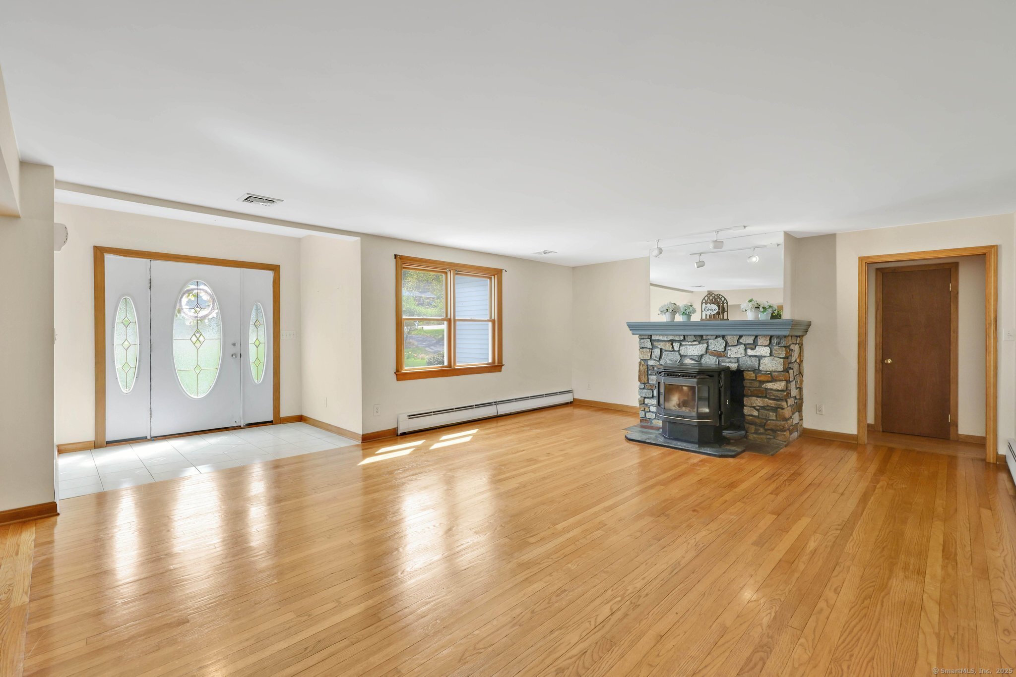 1404 Meriden Avenue, Southington, Connecticut image 16