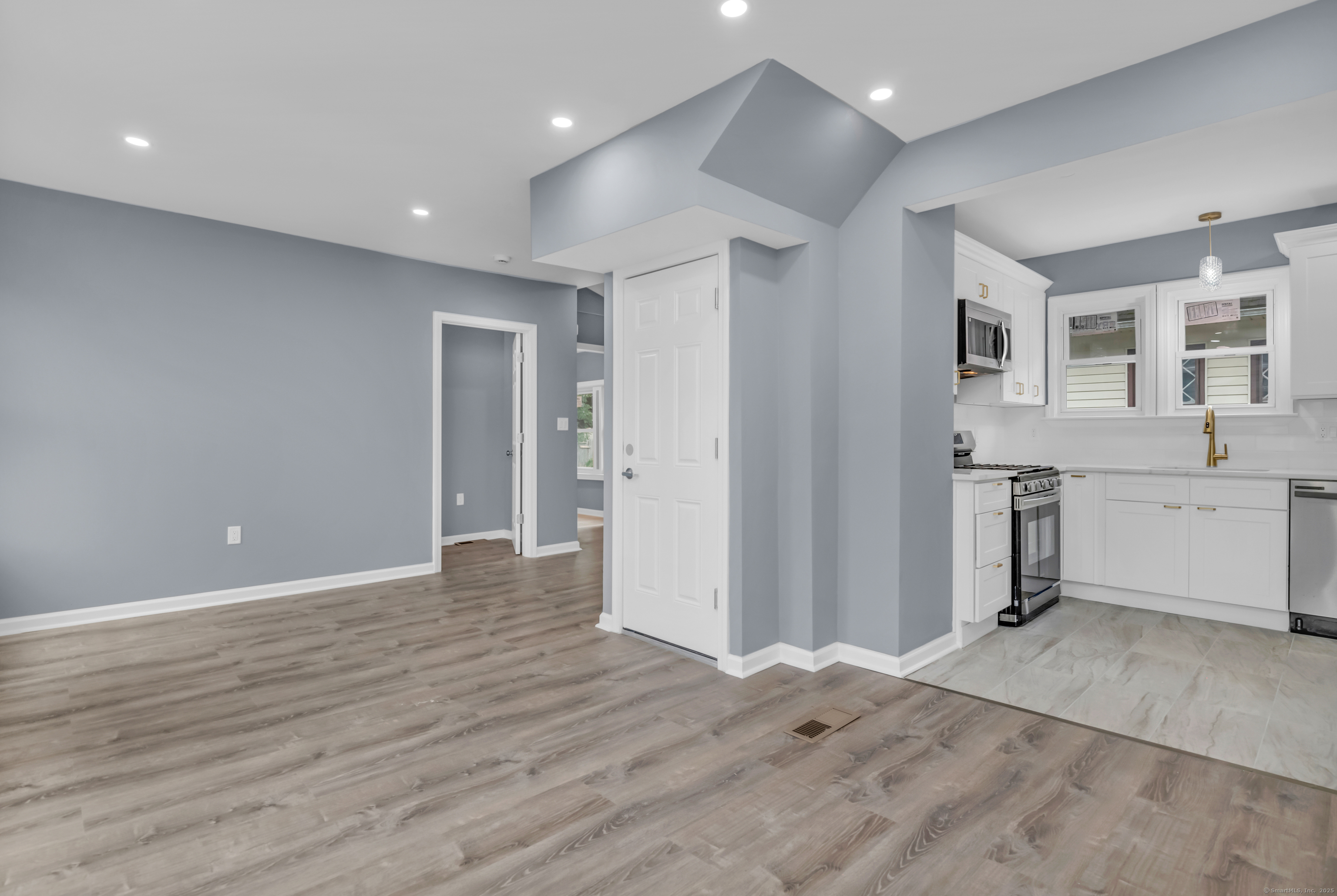 342 Milford Point Road, Milford, Connecticut image 8