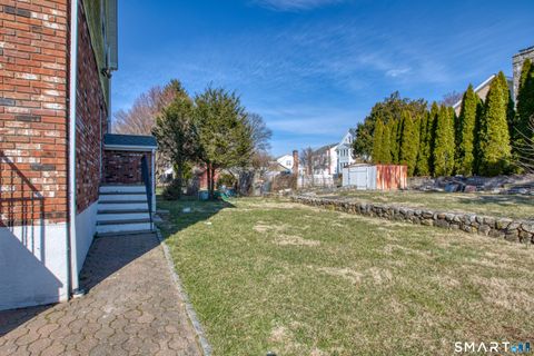 Tiny photo for 25 Alexander Street #B, Greenwich, CT 06830 (MLS # 24157773)