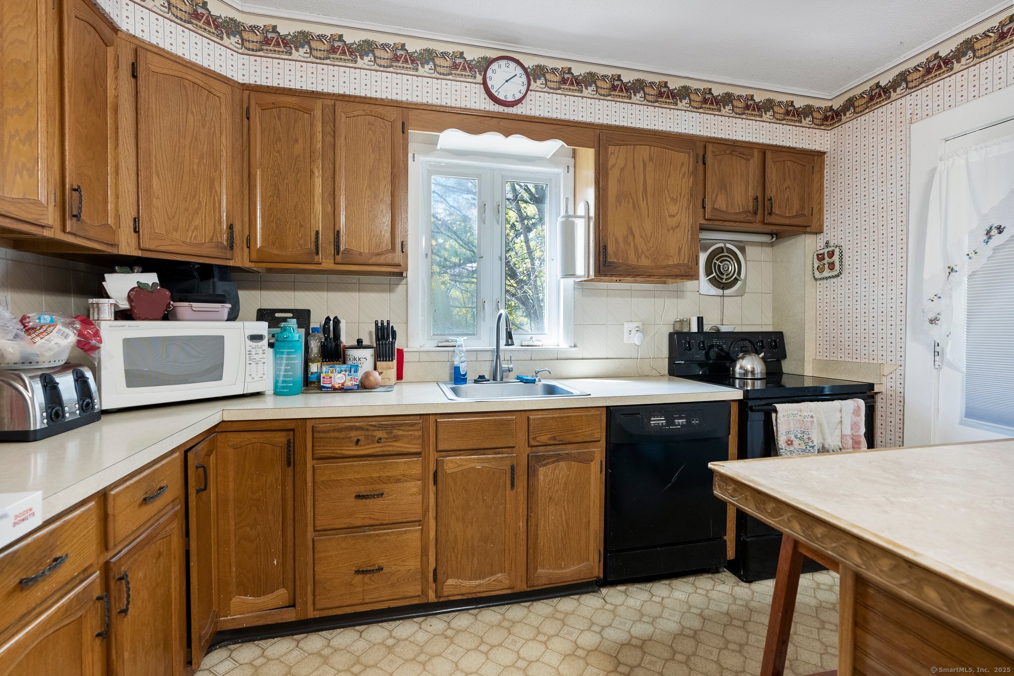85 Ridge Street, Manchester, Connecticut image 13
