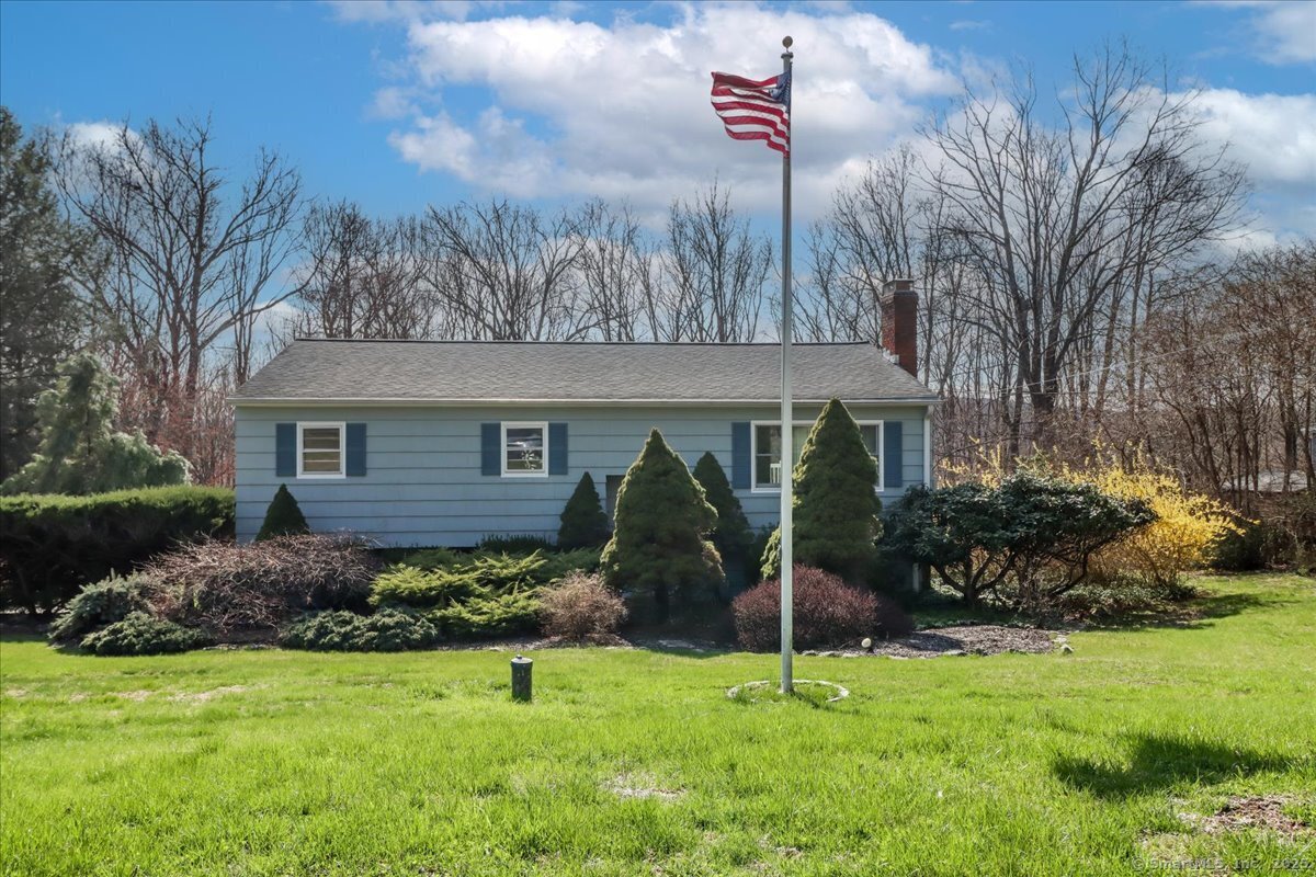6 Pell Mell Drive, Bethel, Connecticut image 1