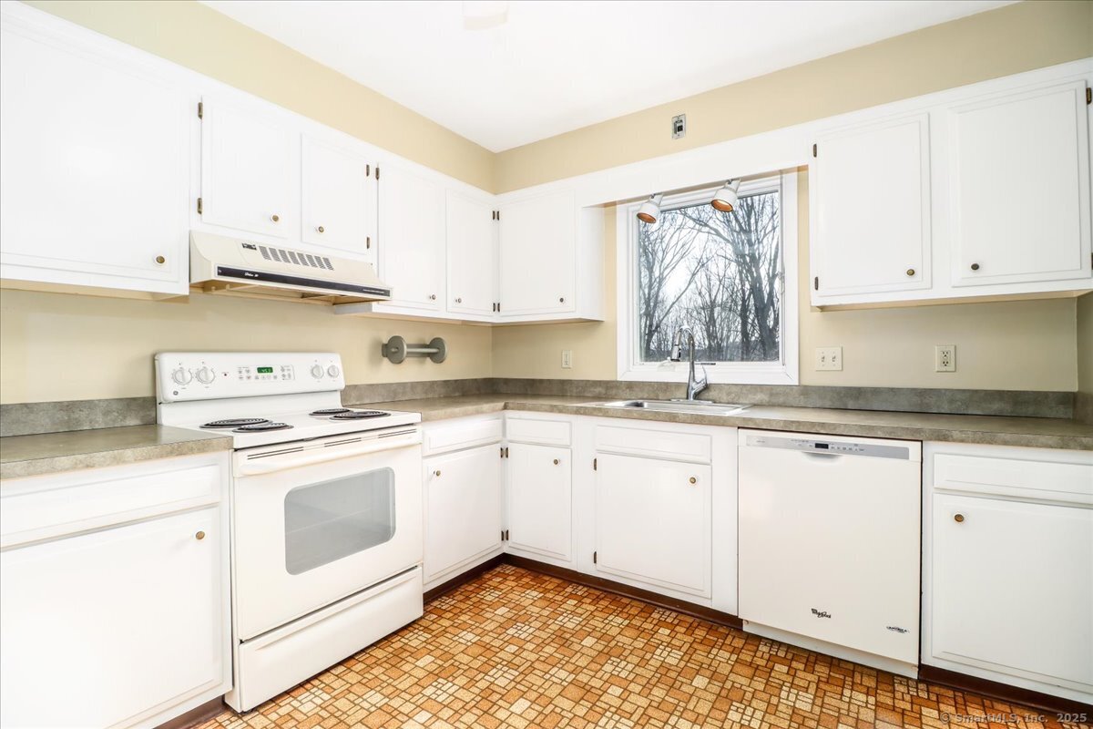6 Pell Mell Drive, Bethel, Connecticut image 15