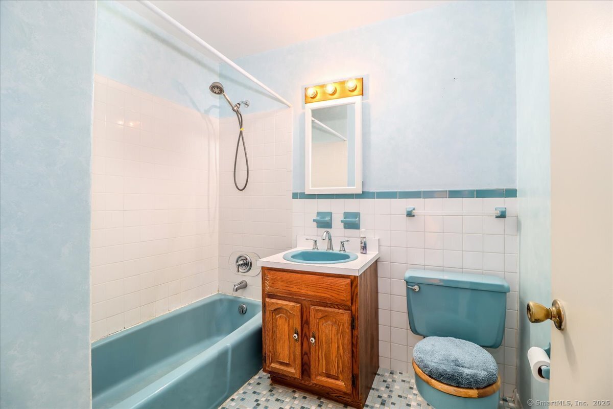 6 Pell Mell Drive, Bethel, Connecticut image 20