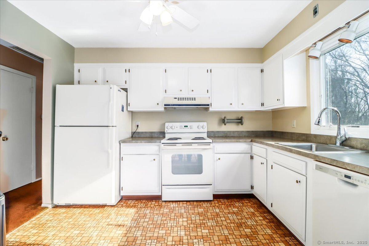 6 Pell Mell Drive, Bethel, Connecticut image 14